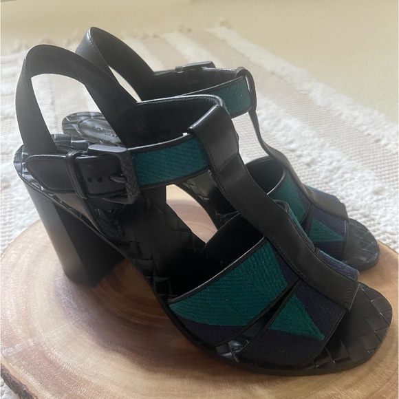 Bottega Veneta Embroidered Color Block Heel - Picture 3 of 7